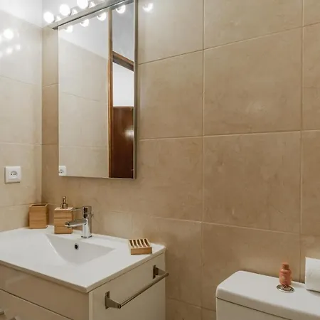 Center Ocean View Apartment Porto